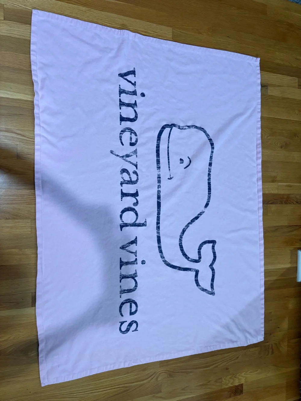 Vineyard Vines Pink Whale Oversized Beach Towel 100% Cotton 43x58 Preppy